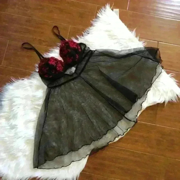 Y2K Secret Treasures Black and Red Baby Doll size Medium - Picture 2 of 5